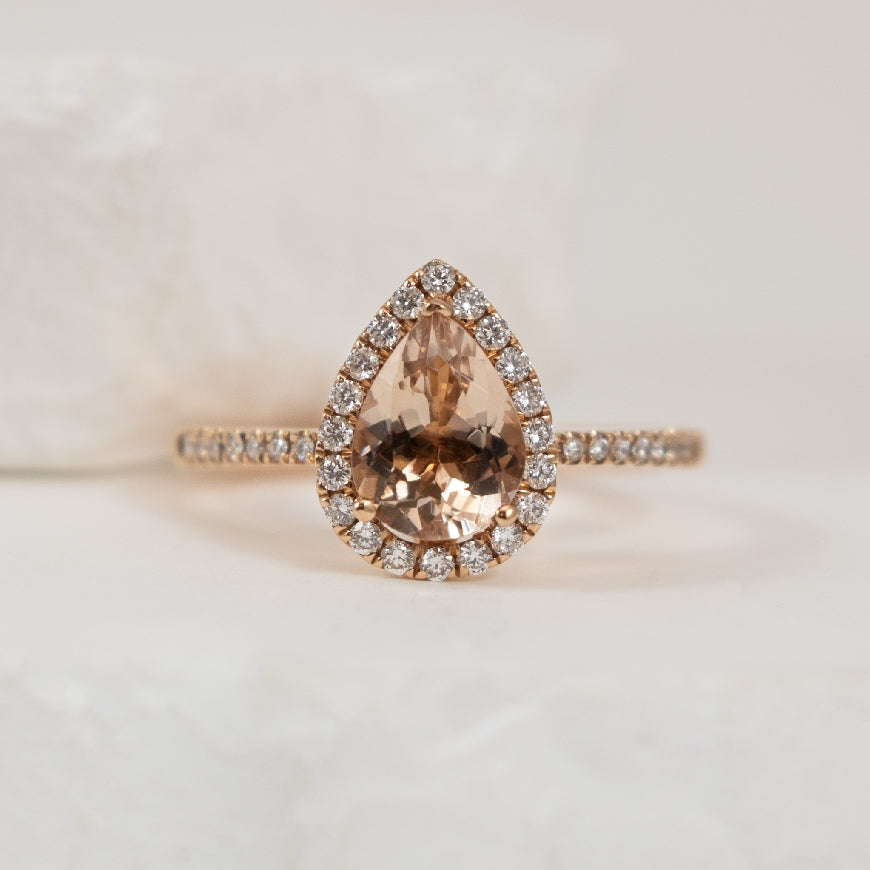 14KR Pear Shaped Morganite & Diamond Halo Ring
14K Rose Gold Morganite & Natural Diamond Halo Ring
1.02 Carat Pear Shaped Morganite
0.21 Total Natural Diamond Weight SI Clarity, GH Colour
Finger Size 6.25