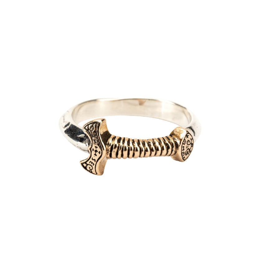 SS & Bronze Oxidized Viking Sword Ring
Sterling Silver & Bronze Keith Jack Viking Sword Ring
Size 10