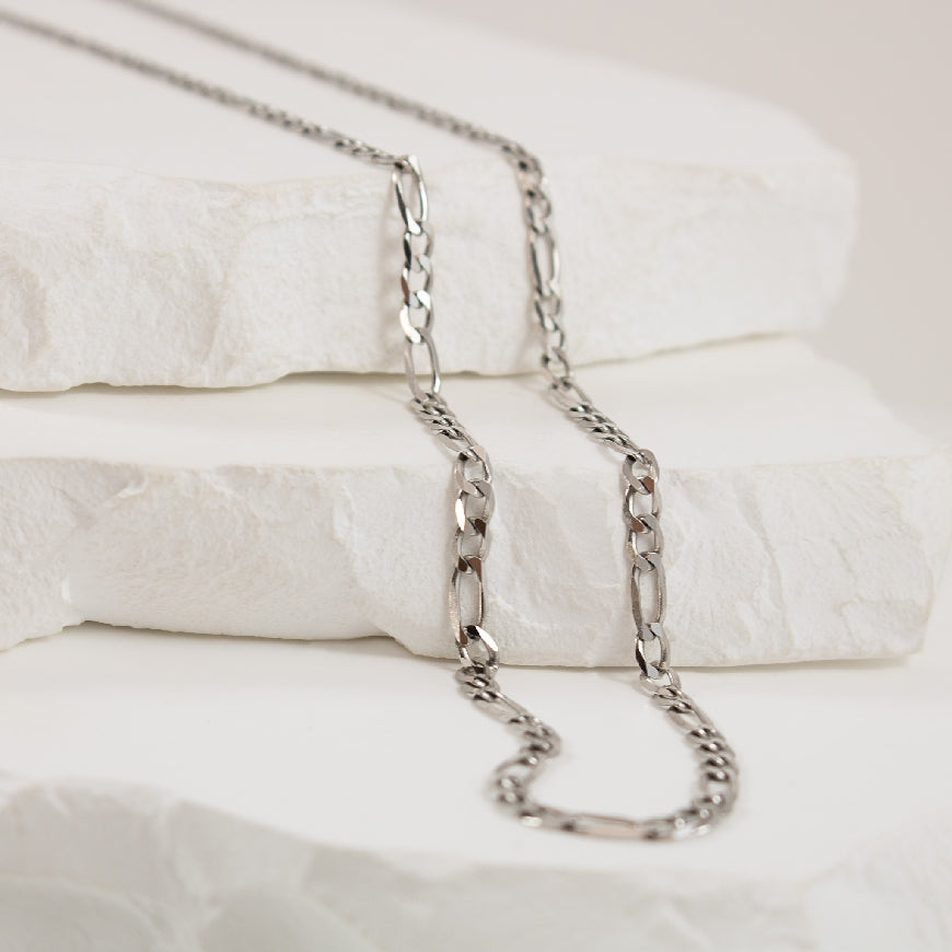 10KW 4.33GR Figaro Chain                          
10K White Gold Figaro Chain
4.33 Grams
Chain Length 18'