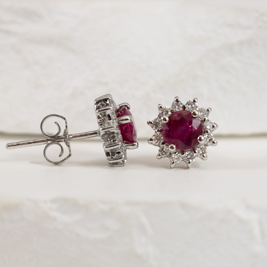 14KW Ruby & Diamond Halo Earrings
14K White Gold Ruby & Diamond Halo Earrings
0.92 Total Ruby Weight
0.24 Total Natural Diamond Weight VS1-2 Clarity, GH Colour
Earring Closure Post with Butterfly Back