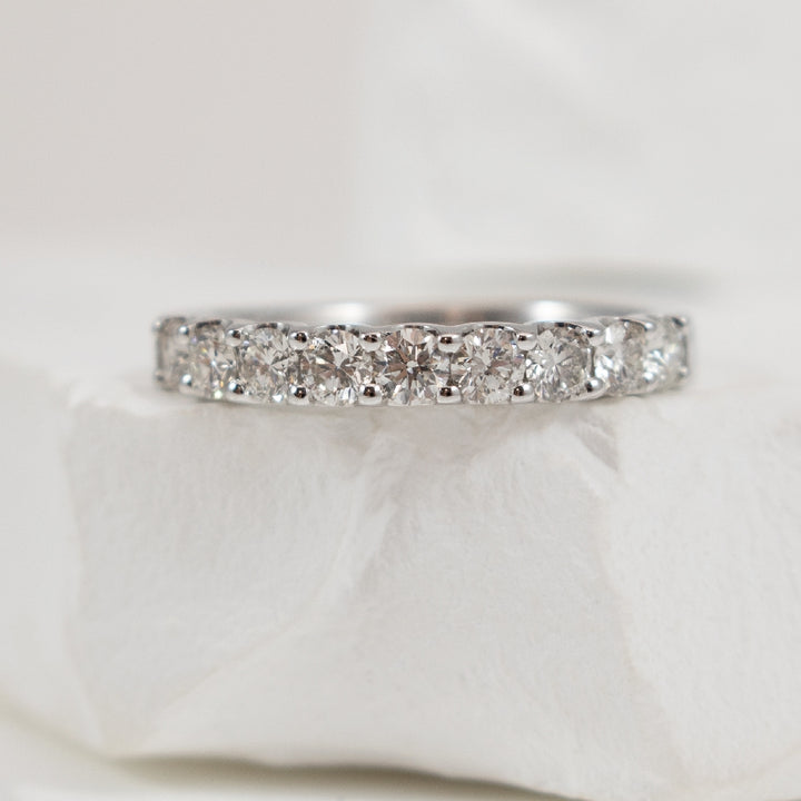 14KW Roman & Jules 9 Stone Diamond Band            
14K White Gold Roman & Jules 9 Stone Natural Diamond Band
0.63 Total Natural Diamond Weight SI1-2 Clarity, G Colour
Finger Size 6.5