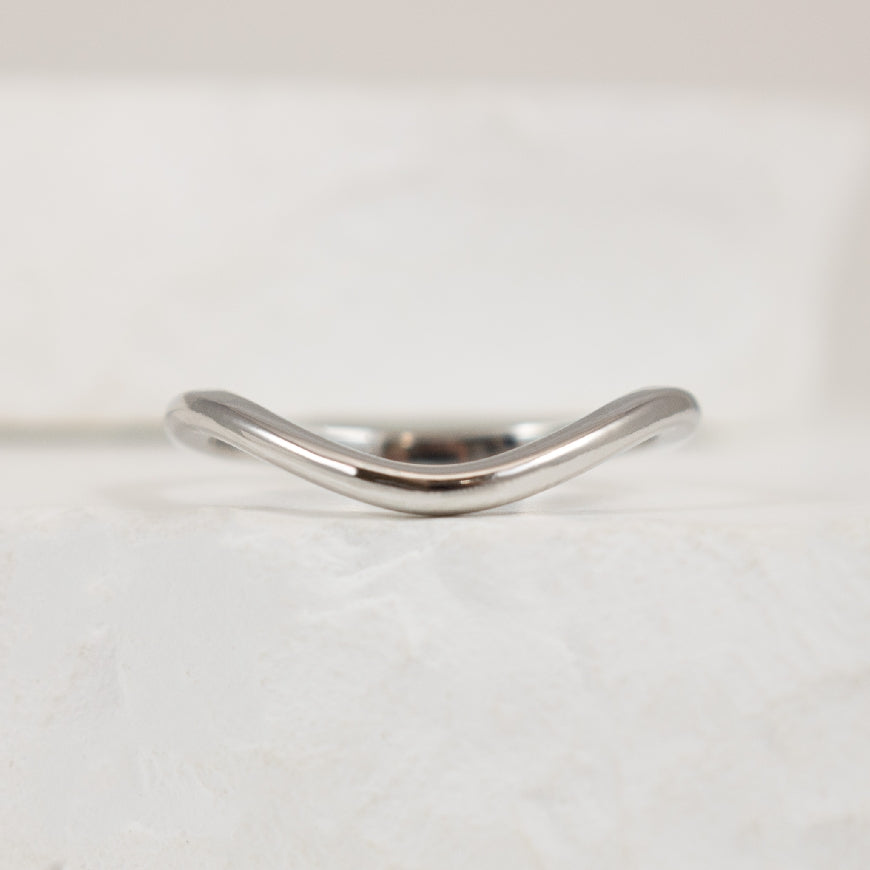 14KW Contour Band
14K White Gold Contour Band
Finger Size 7