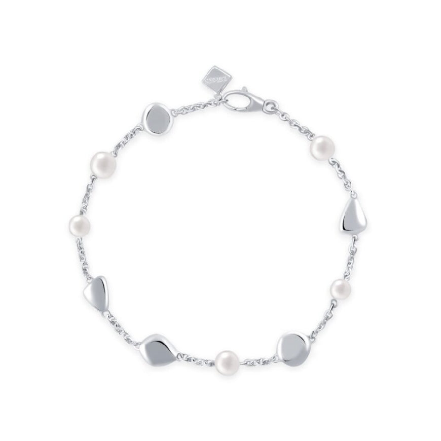 SS Birks 'Pebble' Freshwater Pearl Bracelet
Sterling Silver Birks 'Pebble' Freshwater Pearl Bracelet
5.5-6mm Freshwater Pearls
Bracelet Length