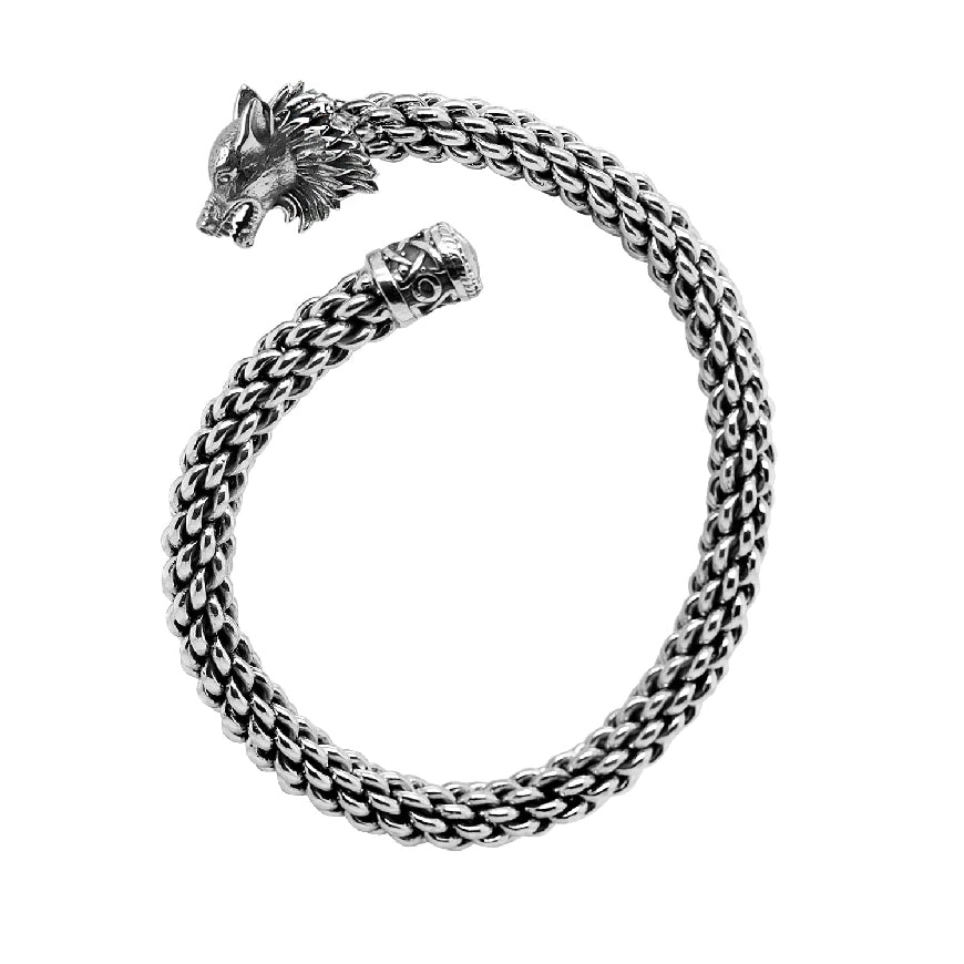 SS Keith Jack Oxidized Wolf Head Flexible Cuff
Sterling Silver Keith Jack Oxidized Wolf Head Flexible Cuff
Bracelet Length 8'