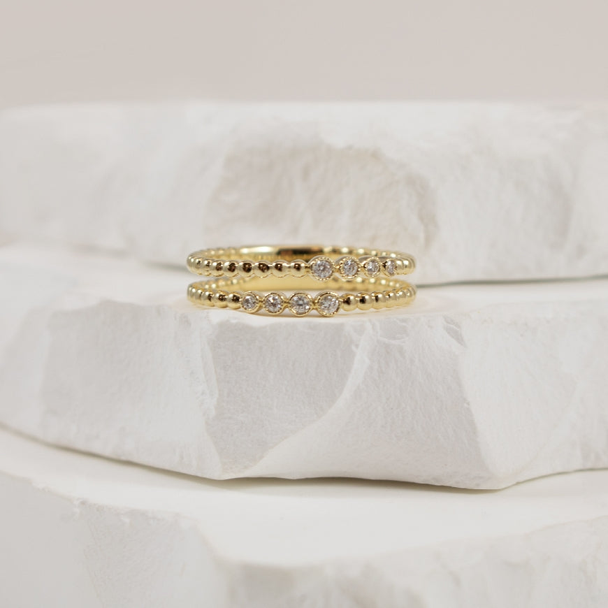 14K Graduated Diamond Bubble Ring
14K Yellow Gold Natural Diamond Ring
0.12 Total Natural Diamond Weight
Finger Size 6.5