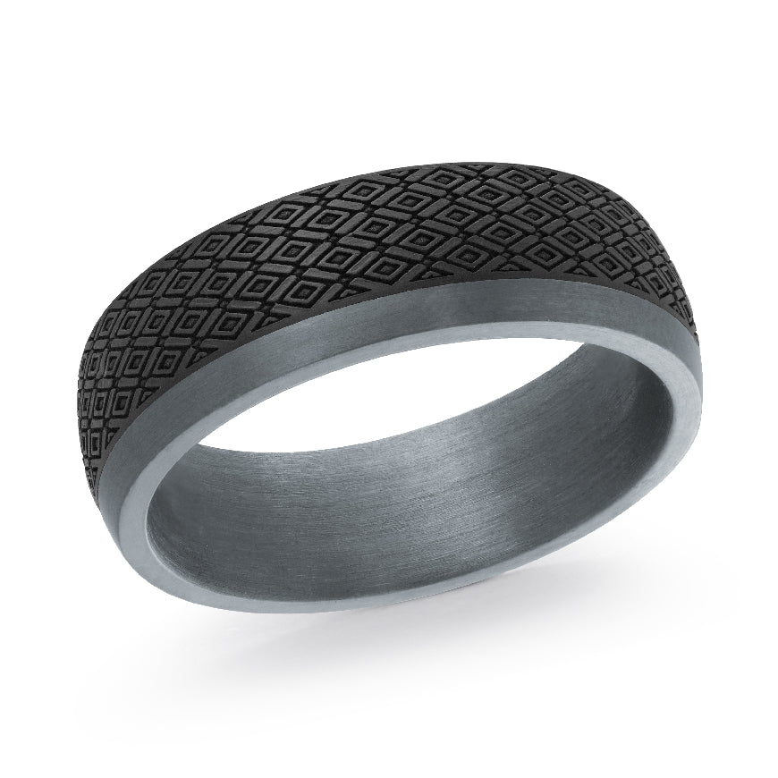 Malo Tantalum&Carbon Fiber Alternative 7mm Band
Malo Tantalum & Carbon Fiber Alternative Band
Engraved with Brushed Finish
Width 7mm
Finger Size 10