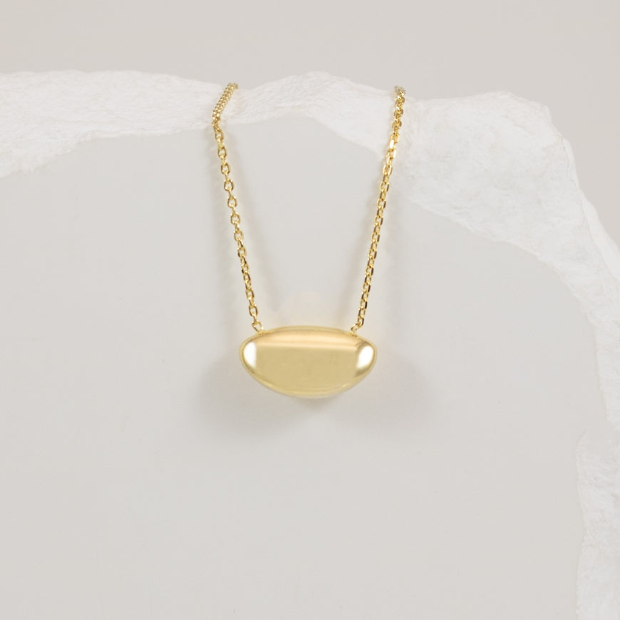 14KY Modern Free Shape Bead Necklace
14K Yellow Gold Free Shape Bead Necklace
Length Chain 18'
3.83 Grams