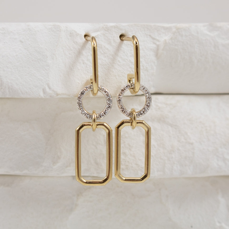 14KYW Bassali Diamond Earrings
14K Yellow & White Gold Bassali Natural Diamond Drop Earrings
0.10 Total Natural Diamond Weight
Earring Closure Post with Butterfly Back