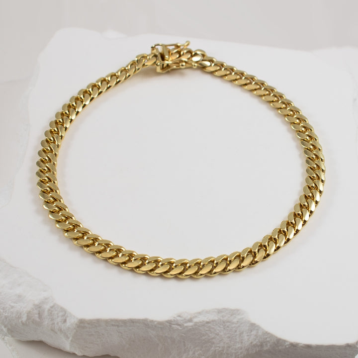 10KY 15.35GR Miami Cuban Bracelet                 
10K Yellow Gold Miami Cuban Bracelet
15.35 Grams 
Bracelet Length 8'