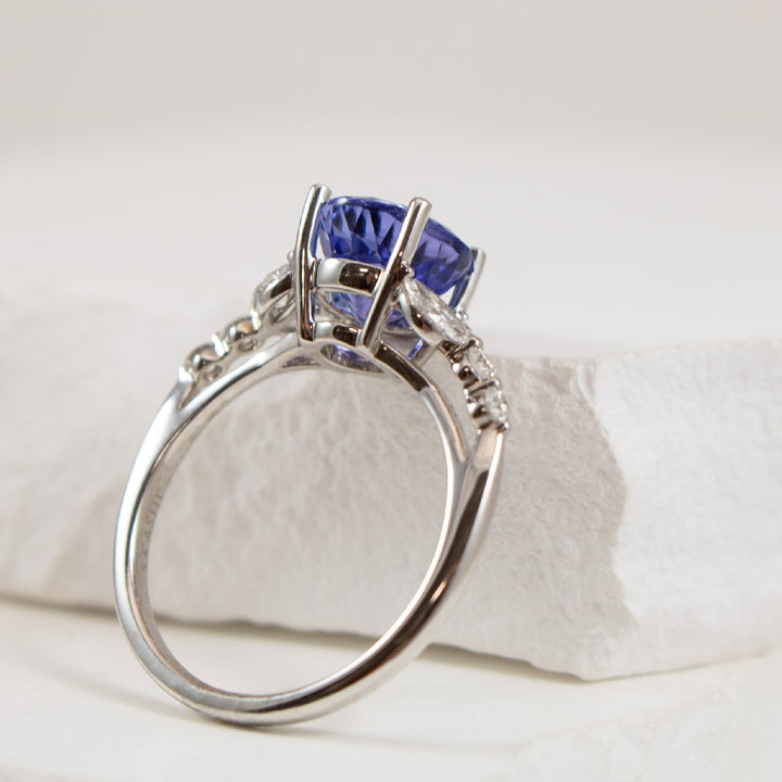 14KW S.Kashi 2.45CT Tanzanite & Diamond Ring