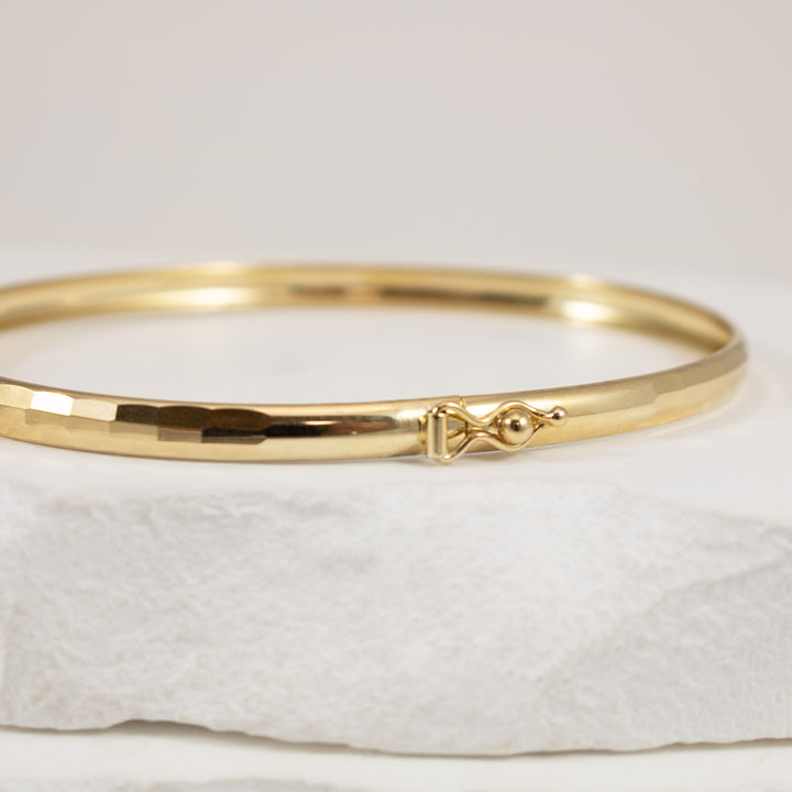 10KY Diamond Cut Flex Bangle