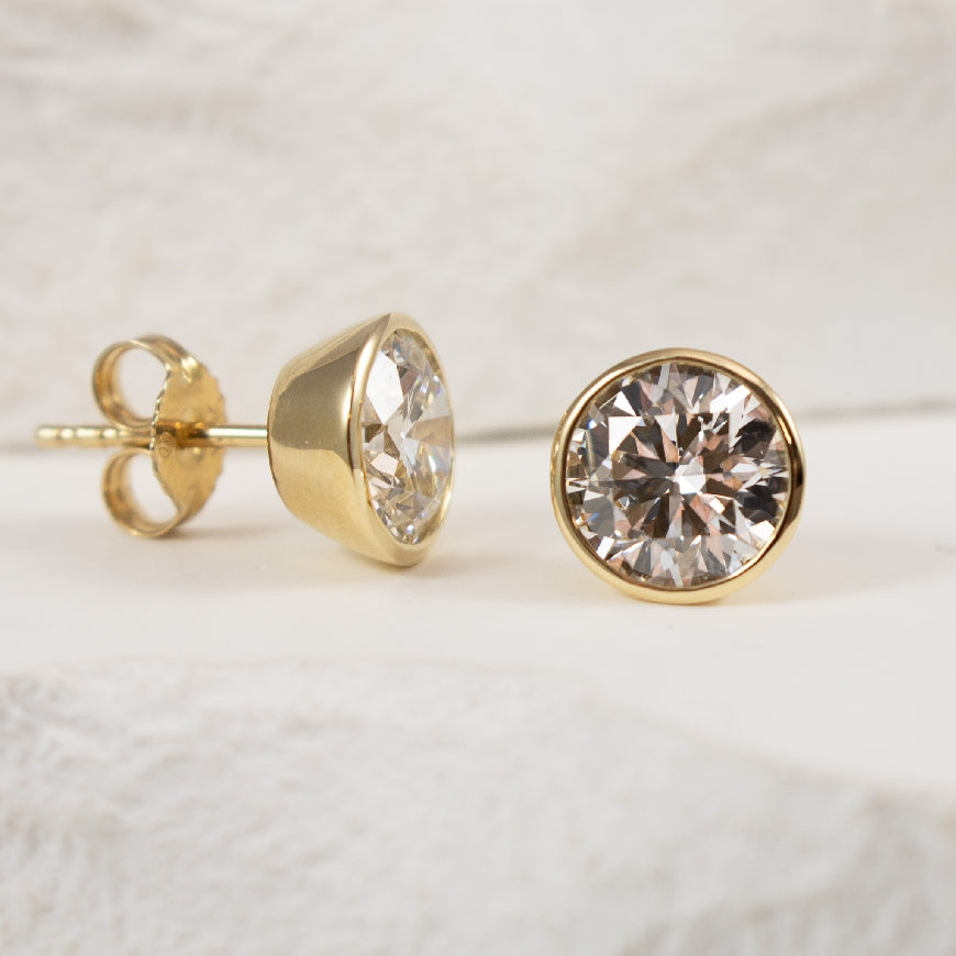 14KY 3.00 Carat Lab Grown Diamond Bezel Earrings

14K Yellow Gold Lab Grown 3.00 Carat Total Diamond Weight Bezel Set Stud Earrings of VS1 Clarity, DE Colour, Ideal Cut

Posts w. Butterfly Backings
