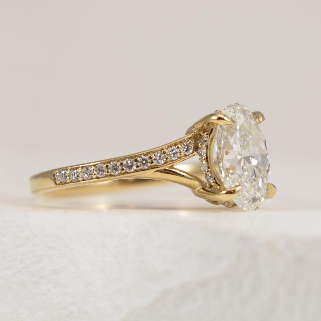 14KY 1.52CT Diamond Oval Cut Engagement Ring