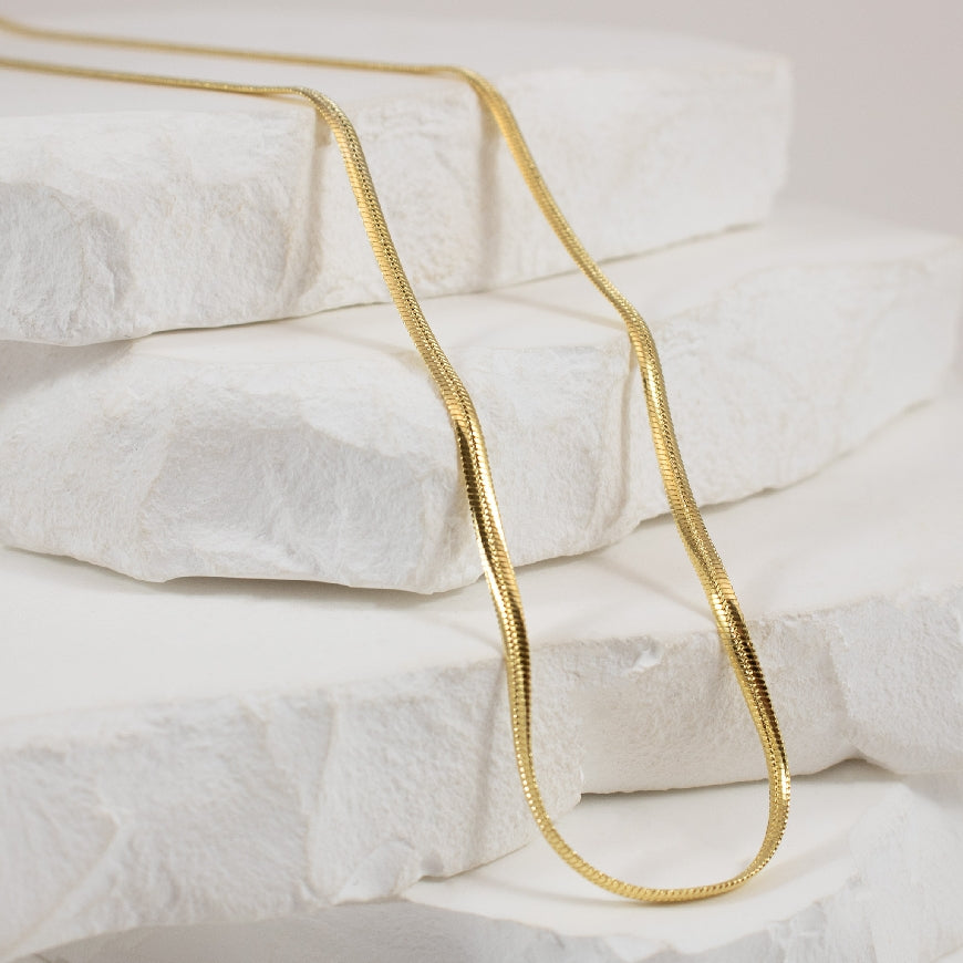 14KY 2.30mm Oval Snake Chain Necklace

14 Karat Yellow Gold 2.30mm Oval Snake Chain Necklace

5.82 Grams 

18' Necklace Length 



