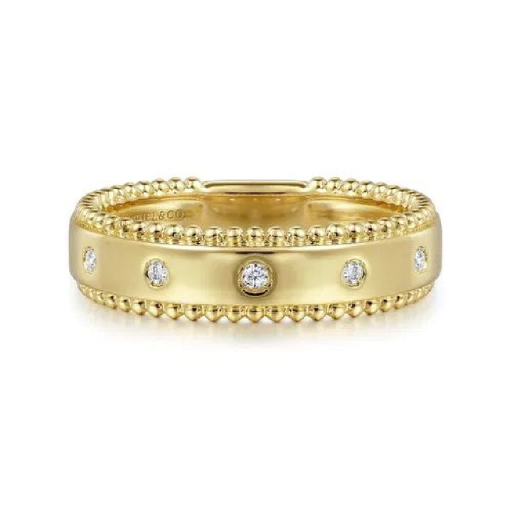 14KY Gabriel & Co. Bujukan Wide Diamond Ring 

14K Yellow Gold Bujukan Wide Stackable Diamond Ring 

0.04 Carats Total Diamond Weight of SI+ Clarity, GH Colour 

S2265011

Finger Size 6.5 
