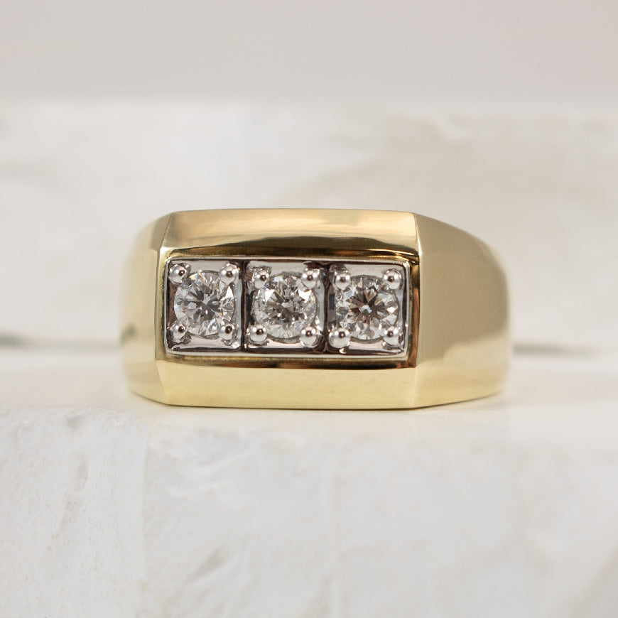 10KY 0.50CT Diamond Trinity Ring                  

10K Yellow Gold Natural Diamond Trinity Ring

0.50 Total Diamond Weight I1-12 Clarity, HIJ Colour

Finger Size 10.5

