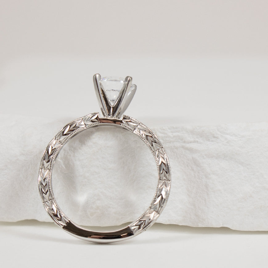 14KW Vintage Diamond Milgrain & Engraved Ring Setting