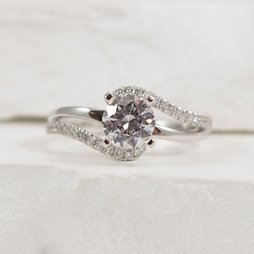 14KW Open Twist Diamond Engagement Ring Setting   

14K White Gold Gabriel & Co. Open Twist Natural Diamond Accented Engagement Ring Setting

Center - To Hold 1.00 Carat Round Brilliant Cut Diamonds

Accent - 0.21 Carats Natural Diamonds of SI2