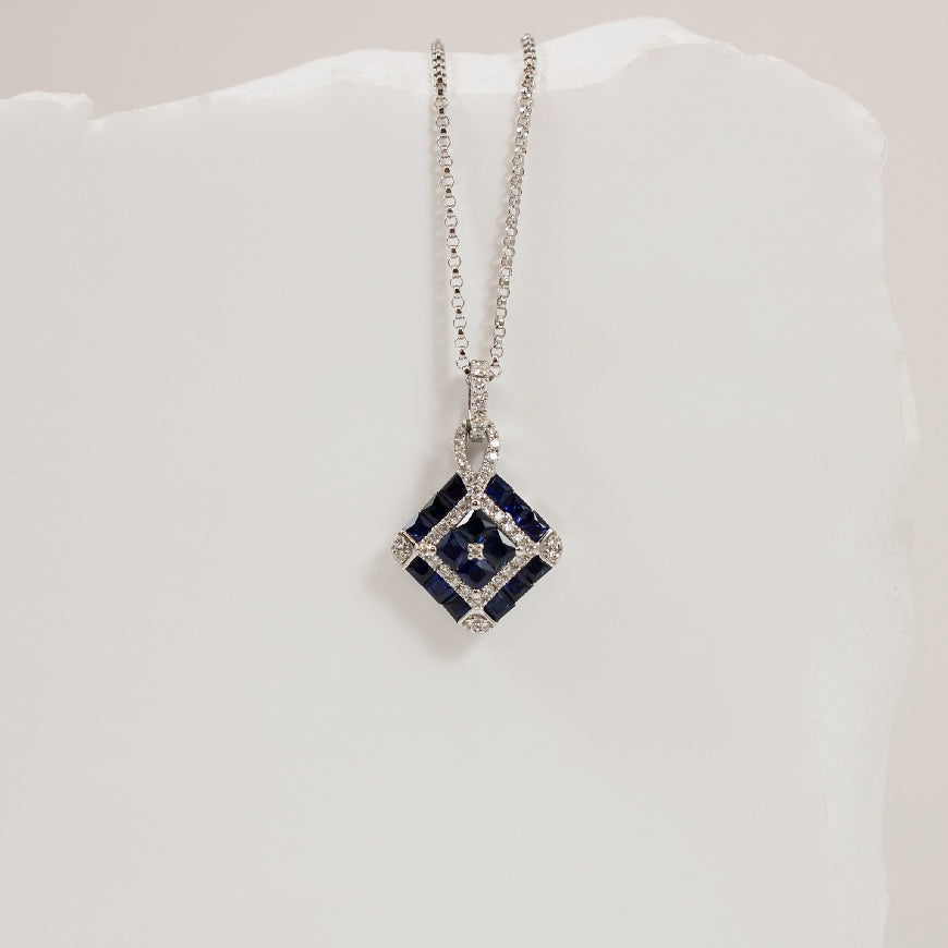 14KW Art Deco Style Sapphire & Diamond Necklace   

14K White Gold Sapphire & Natural Diamond Necklace 

1.41 Total Sapphire Weight

0.24 Total Natural Diamond Weight SI1 Clarity, G Colour

Chain Length 18'

