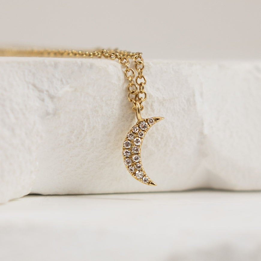14KY Petite Diamond Crescent Moon Necklace        

14K Yellow Gold Natural Diamond Crescent Moon Necklace

0.04 Total Natural Diamond Weight

Earring Closure Post with Butterfly Back

