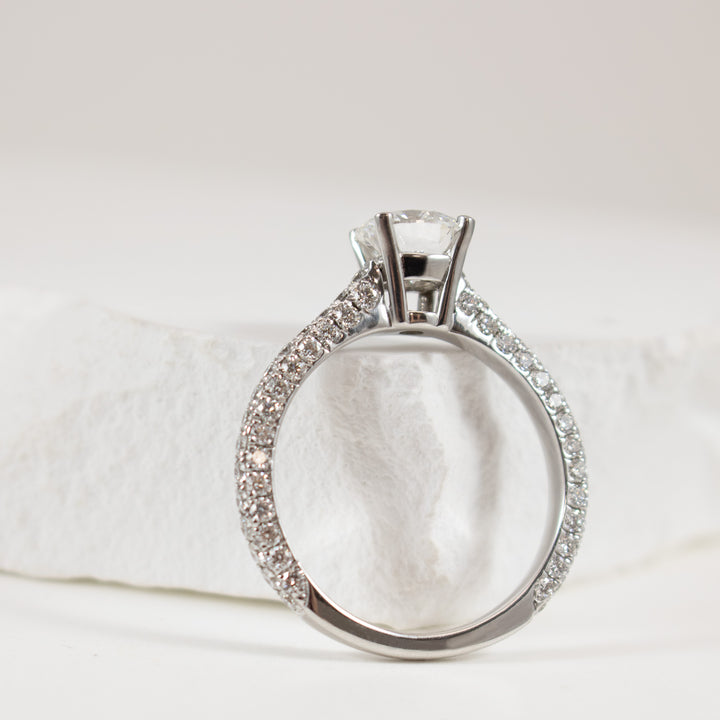 18KW 1.02CT Round Seamless Diamond Engagement Ring