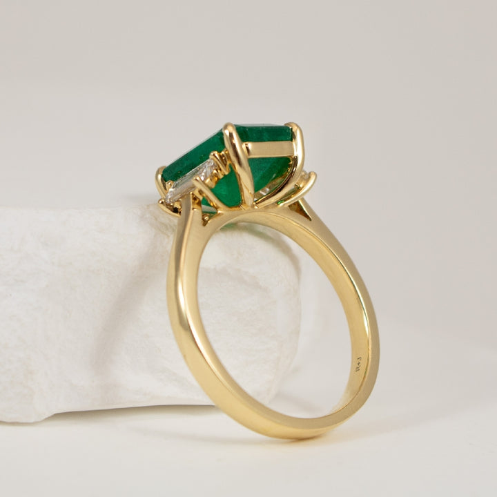 18KY Emerald & Diamond Three Stone Ring
