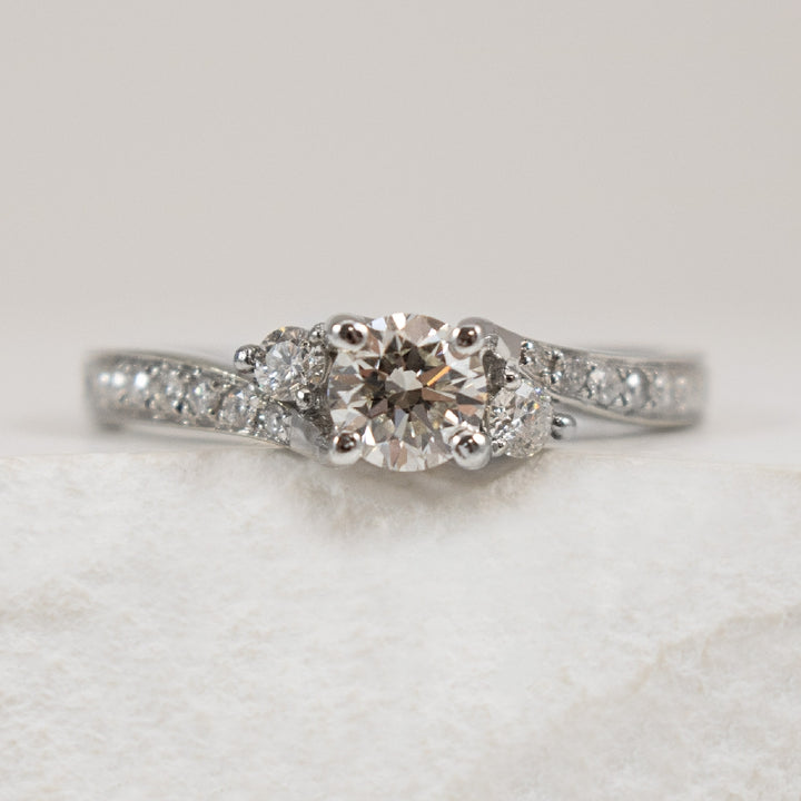 14K White Gold Natural Diamond Accented Ring 

0.42 Carat of Round Brilliant Cut Diamond of SI1 Clarity, IJ Colour

0.69 Total Natural Diamond Weight

Finger Size 6.5