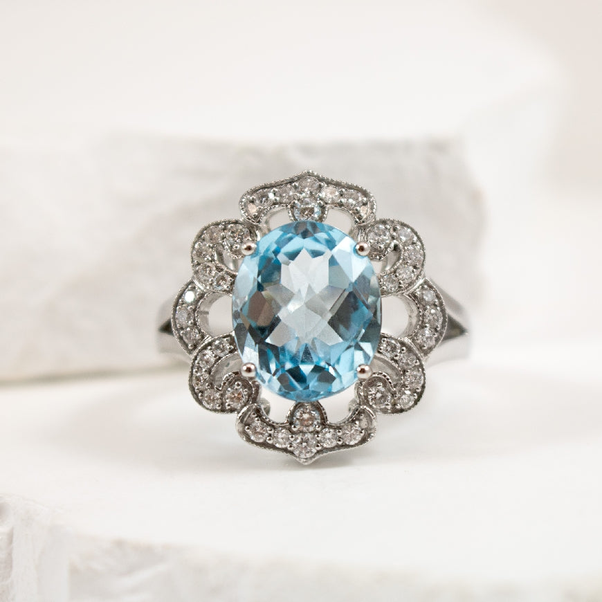 10KW Large Oval Blue Topaz & Diamond Ring         

10K White Gold Blue Topaz & Diamond Ring

Oval Cut Blue Topaz

0.37 Total Natural Diamond Weight

Finger Size 6.25

