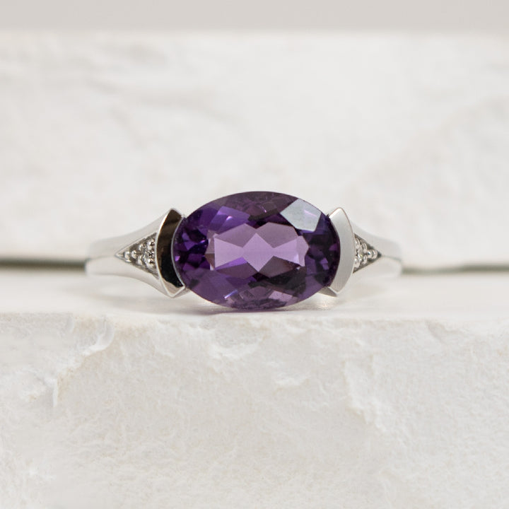 10KW Large Amethyst & Diamond Ring                

10K White Gold Large Amethyst & Diamond Ring

Oval Cut Amethyst 

0.03 Total Natural Diamond Weight 

Finger Size 7

