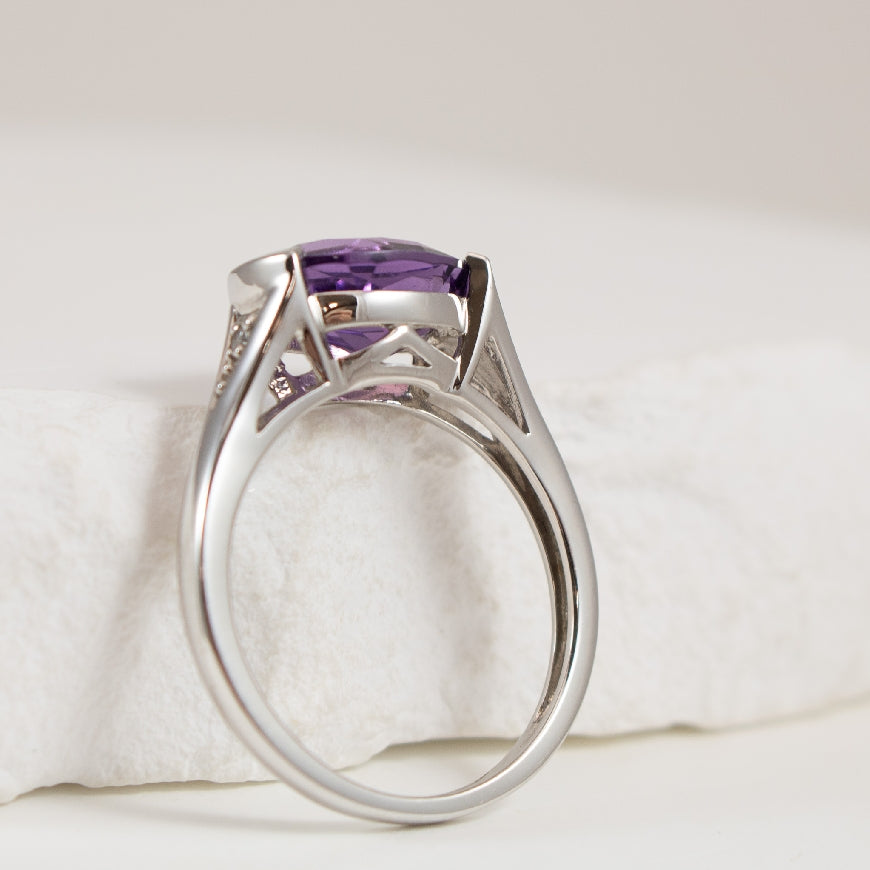 10KW Large Amethyst & Diamond Ring