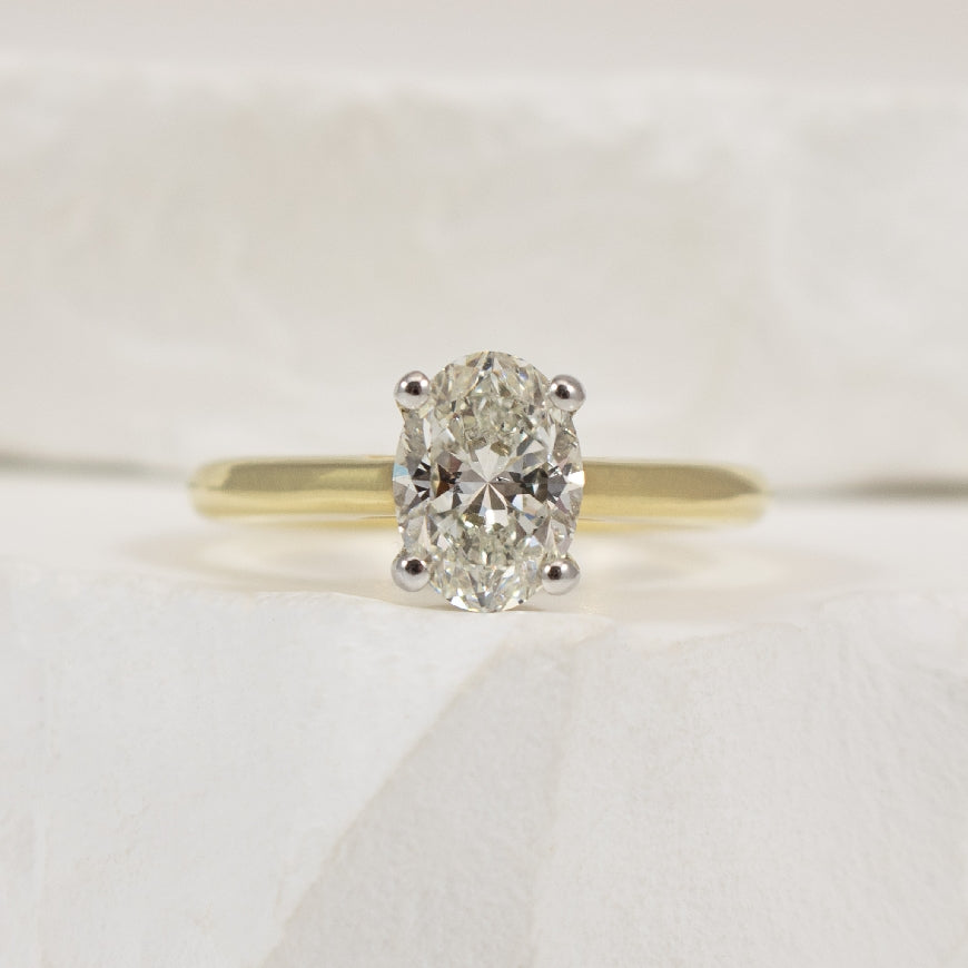 14KY Hidden Halo 1.22CT Oval Cut Engagement Ring  

14K Yellow Gold Natural Diamond Oval Hidden Halo Engagement Ring

Center Diamond - 1.22 Carat Oval Cut Natural Diamond of SI2 Clarity, H Colour, Excellent Cut 
 
Accent Diamonds - 0.06 Carats 