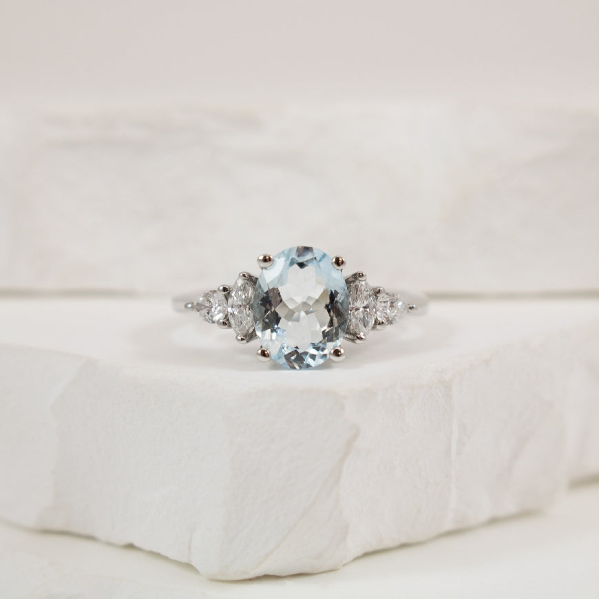 14KW Oval Cut Aquamarine & Natural Diamond Ring    

14K White Gold Aquamarine & Natural Diamond Ring

9x7 Natural Oval Cut Aquamarine
0.40 Total Natural Diamond Weight

Finger Size 6.25
