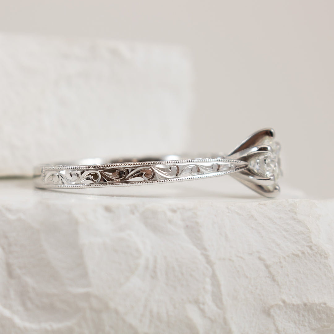 14KW Vintage Style 6 Claw Diamond Engagement Ring