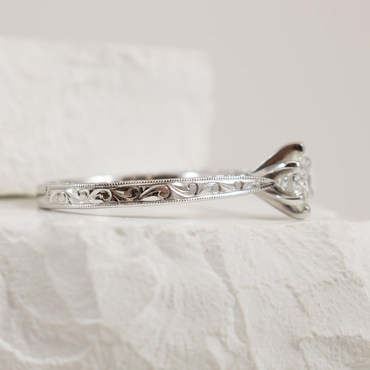 14KW Vintage Style 6 Claw Diamond Engagement Ring