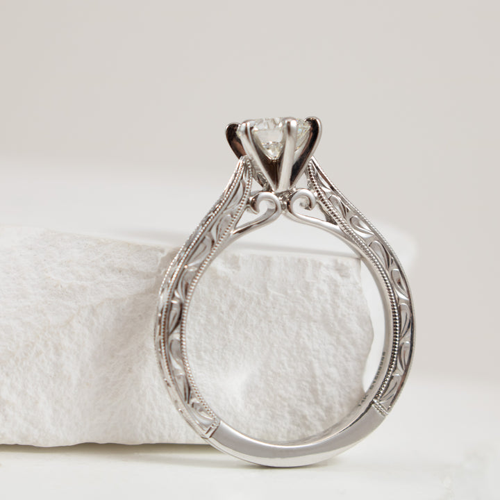 14KW Vintage Style 6 Claw Diamond Engagement Ring