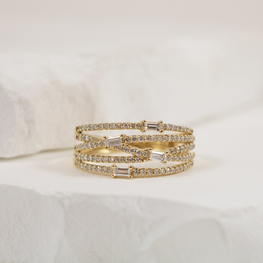 14K Round & Baguette Twist Diamond Ring       

14K Yellow Gold Roman & Jules Natural Diamond Ring

0.12 Total Baguette Cut Diamond Weight
0.36 Total Round Brilliant Cut Diamond Weight
0.48 Total Natural Diamond Weight VS/SI Clarity, GH Colour
