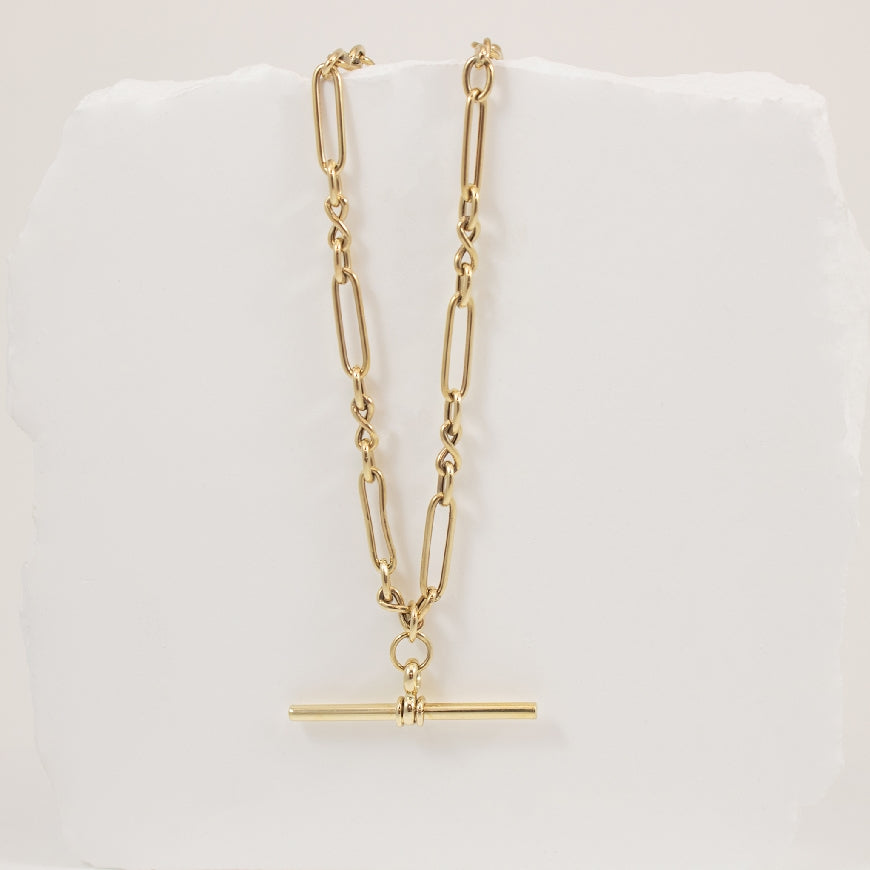 10KY Modern Bold Hollow Chain T-Bar Necklace    

10K Yellow Gold Hollow Chain T-Bar Necklace 

Chain Length 17'

4.03 Grams
