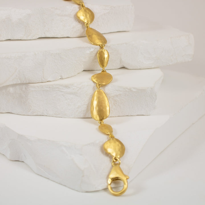 SS/18KY Jorge Revilla 'Essential' Bracelet            

Sterling Silver with 18K Yellow Gold Plating Jorge Revilla Bracelet

'Essential Collection'

Bracelet Length 6.5-7'
