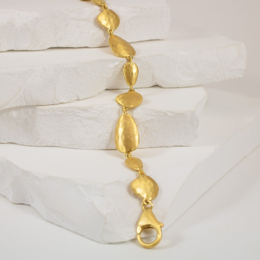 SS/18KY Jorge Revilla 'Essential' Bracelet            

Sterling Silver with 18K Yellow Gold Plating Jorge Revilla Bracelet

'Essential Collection'

Bracelet Length 6.5-7'
