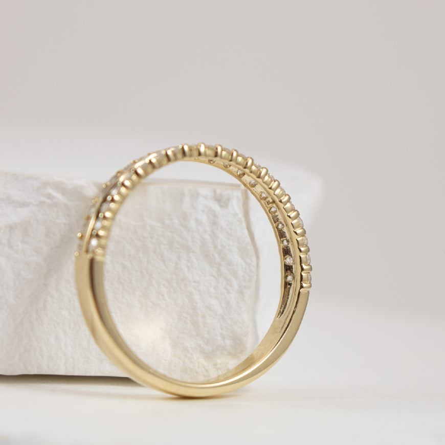 10KY Wide Triple Layer Diamond Band