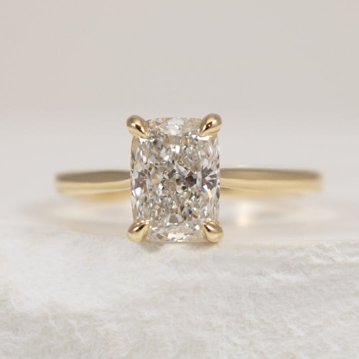 14KY Elongated Cushion Solitaire Engagement Ring

14 Karat Yellow Gold Lab Grown Diamond Elongated Cushion Cut Solitaire Engagement Ring 

1.54 Carat Elongated Cushion Cut Lab Grown Diamond of VS1 Clarity, E Colour, Excellent/ Excellent Cut 

F