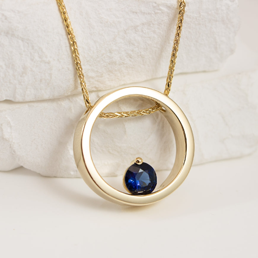 14KY Modern 'Floating' Circle Sapphire Necklace