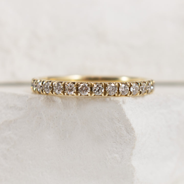 14KY Straight Diamond Band

14K Yellow Gold Straight Natural Diamond Band

0.33 Total Natural Diamond Weight of I1 Clarity, GHI Colour 

Finger Size 
